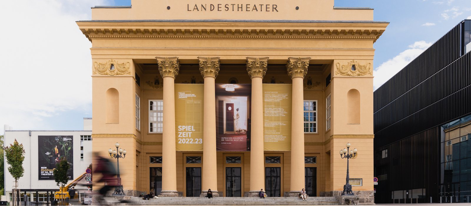 Fassade Tiroler Landestheater und Orchester GmbH